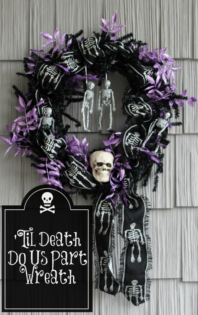 Spooky Skeleton Halloween Wreath