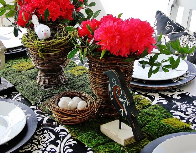 Unique and Creative Table Settings: Tablecloth, Runner and Placemat Ideas