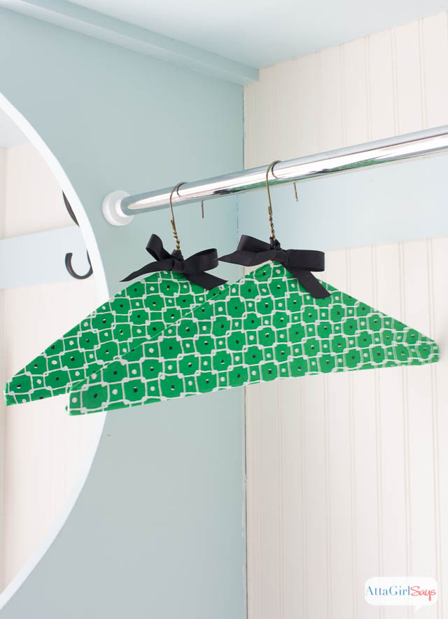 No-Sew Fabric Covered Clothes Hangers