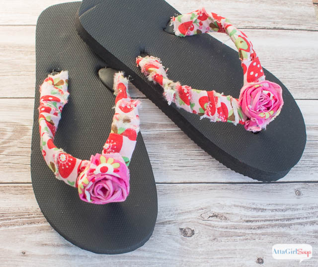 No-Sew Project: Embellished Flower Flip Flops