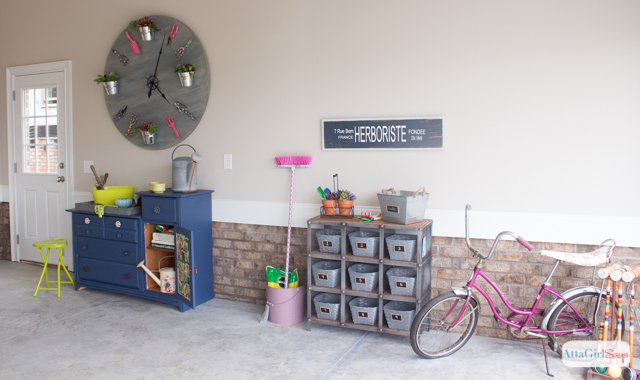 Pretty and Organized Garage at Chic Chateau