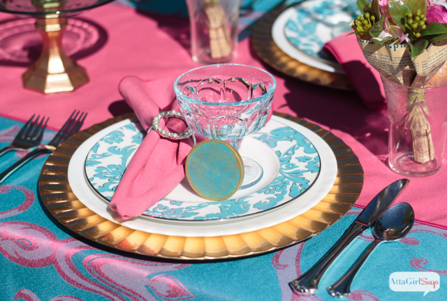 Pink and turquoise are the perfect color combination for a Mother's Day brunch, a spring luncheon or an outdoor wedding. #brightsettingshoa #spon #craftyhangouts