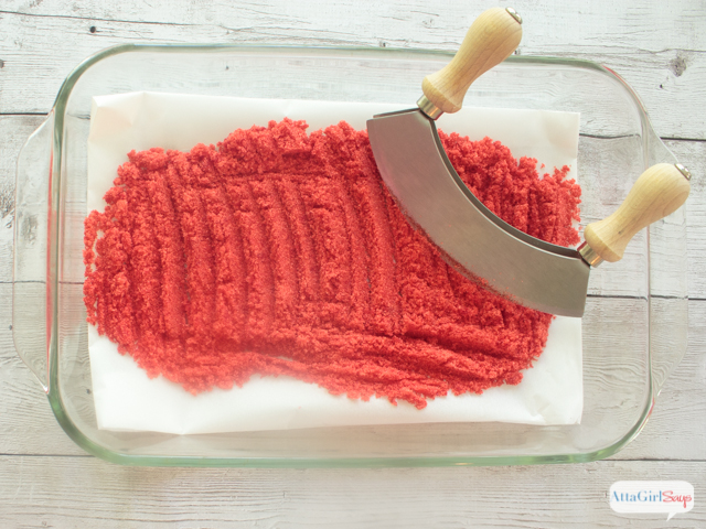 Kids will love making edible sand art creations. Mix up a batch of colorful, edible  "sand" using sugar and your favorite Kool-Aid flavors. The sweet and sour flavor will remind you of your favorite candy. 