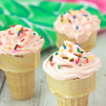 cupcakes in ice cream cones