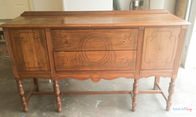I always worry about painting furniture black because I'm afraid details will get lost. But this vintage buffet is gorgeous. I love the subtle distressing and the white highlights. It really gives new life to a battered, old piece of furniture. #sponsored #decoartprojects #chalkyfinish