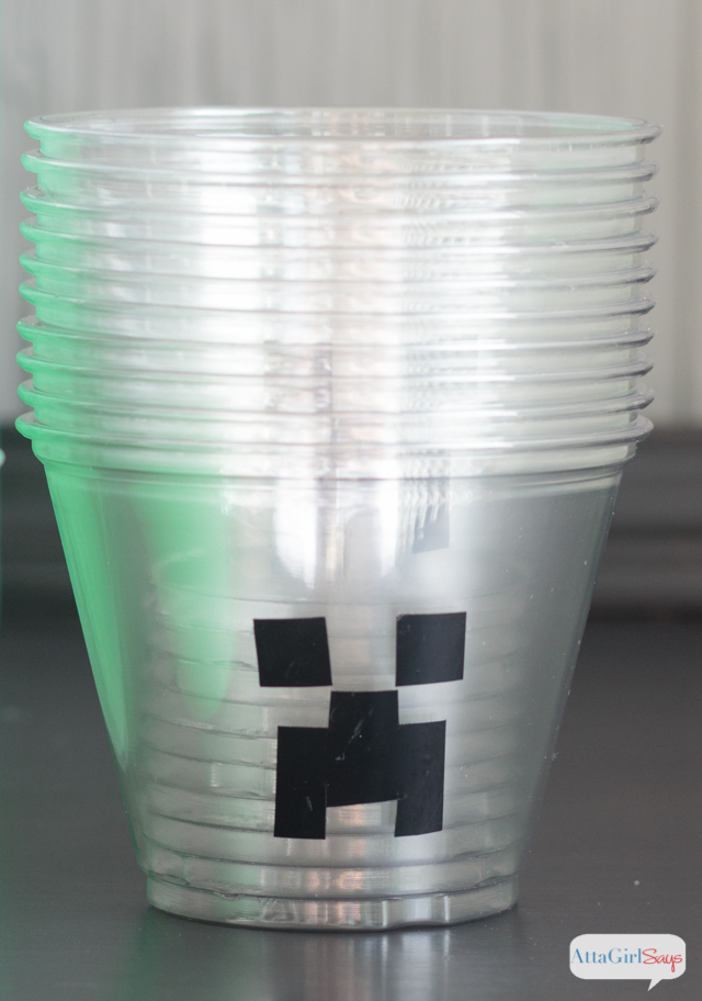 Delight your favorite gamer with this tasty Minecraft creeper party punch. This is one of the easiest party punch recipes, and you can easily change the flavor to fit your party theme.