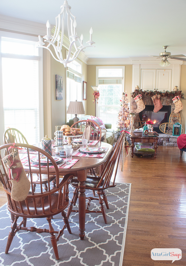 If you like vintage style and color, you'll love this vintage Christmas home tour at AttaGirlSays.com. Room after room of inspiration, featuring fabulous vintage finds mixed with modern details. You'll love all the gorgeous fabrics, and the way the homeowners use pattern and color. And if you're crushing on gold, you don't want to miss the living room in this house!