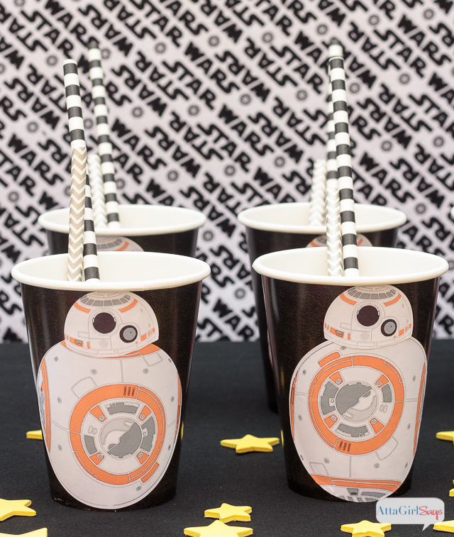 This is the droid you're looking for. These BB-8 party cups are the cutest DIY Star War party supplies. And they're easy enough for a kid to make. Click for a video tutorial and to download the free printable labels. #sponsored #onlinelabelshoa