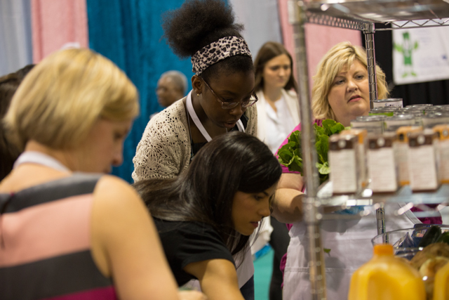 The Food Lion Frugal Cookoff is all about teaching busy families how to prepare healthy and cheap easy meals using everyday ingredients. #sponsored