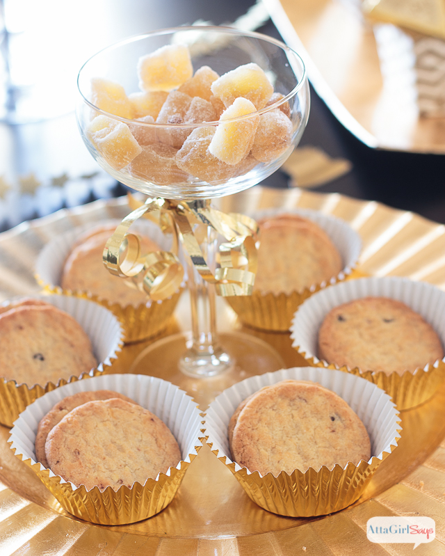 Celebrate champagne and cinema (and gourmet food, too) with these Red Carpet party ideas for the Oscars. #sponsored #worldmarkettribe