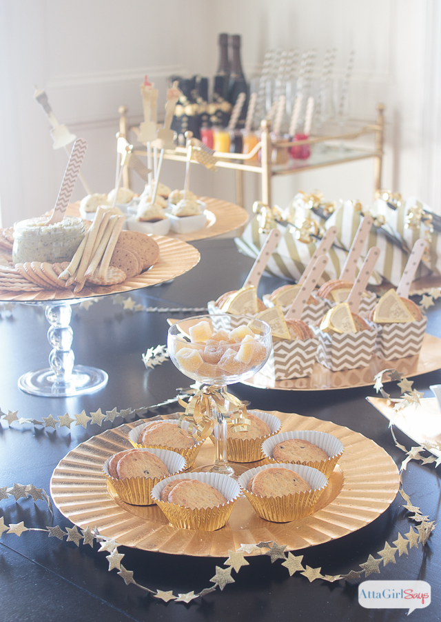 Celebrate champagne and cinema (and gourmet food, too) with these Red Carpet party ideas for the Oscars. #sponsored #worldmarkettribe