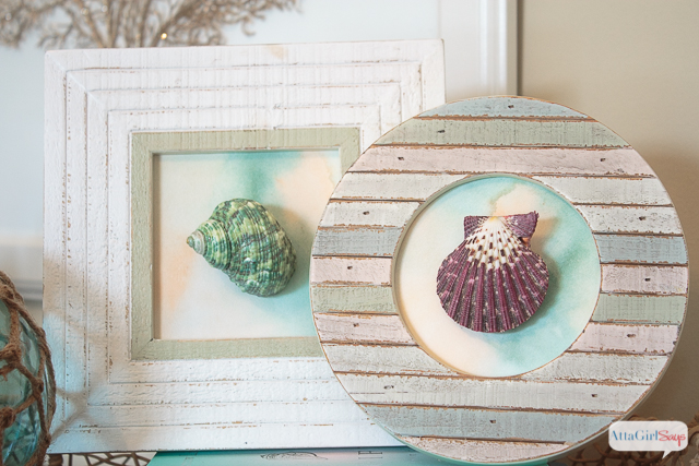 Remember your vacation always with these beautiful seashell crafts.