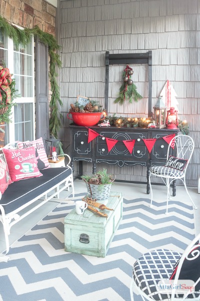 Join me for virtual tours of eight bloggers stunning porches decorated for the holidays. You'll find lots of Christmas front porch decorating ideas, -- farmhouse, vintage, rustic, French country and more.