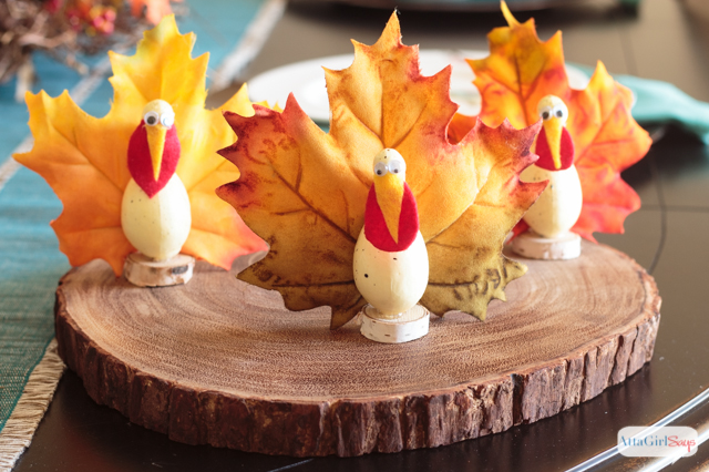 Looking for Thanksgiving craft ideas that are fun for the whole family? These goofy gourd turkeys are simple and inexpensive to make. Click for the full tutorial