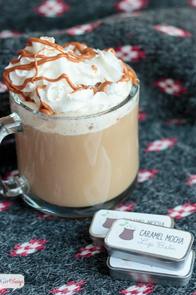Made with coffee butter, black cocoa butter and caramel flavoring, this moisturizing caramel mocha lip balm recipe will remind you of your favorite coffeehouse drink.