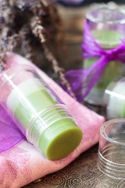 This handy lotion stick winter skin balm is made with moisturizing and healing oils, essential oils and shea butter. It's an excellent dry skin treatment for chapped, cracked, flaky and itchy patches. Contains lavender essential oil, Argan oil, Palmarosa essential oil and other all-natural healing and moisturizing ingredients.