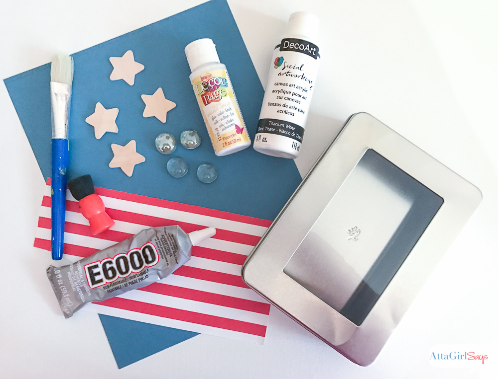 Make this Magnetic Patriotic Tic Tac Toe Travel Game plus other DIY travel games for kids