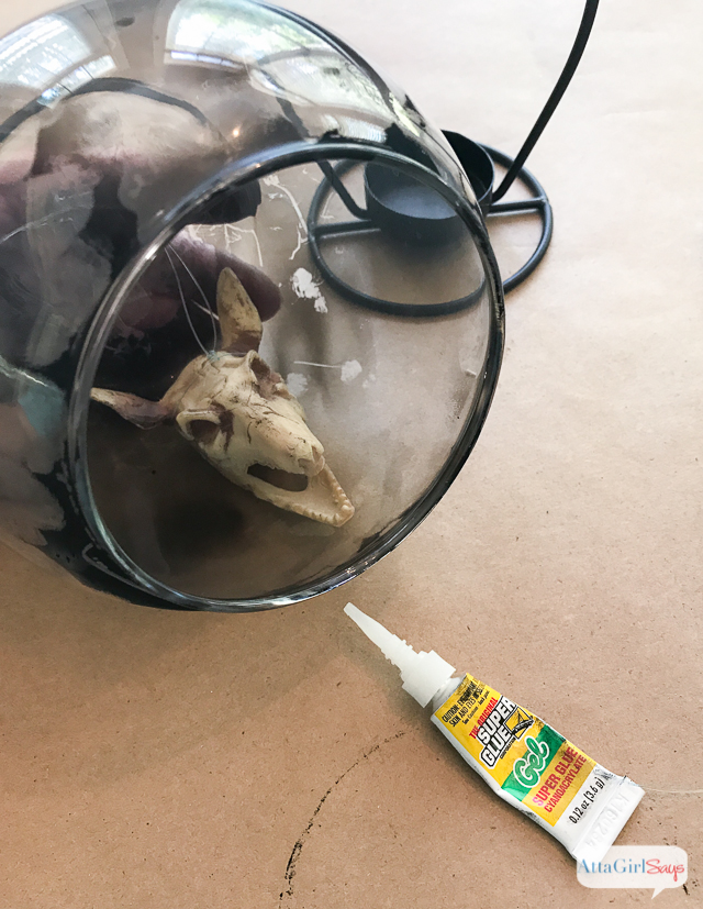 Learn how to make these spooky crystal balls and other scary decorations using Dollar Tree Halloween items. #ad #DollarTree