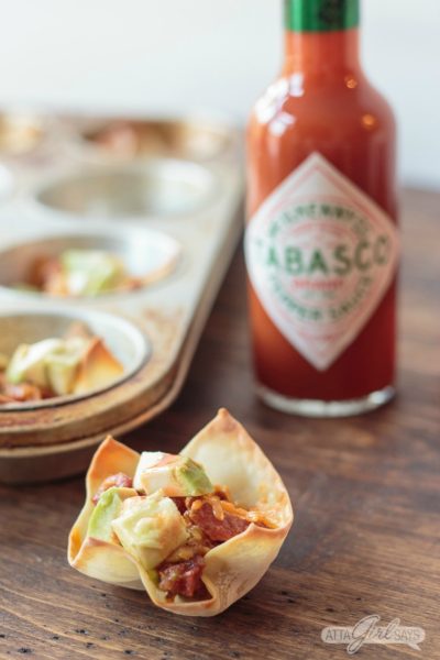 avocado and chorizo stuffed wontons