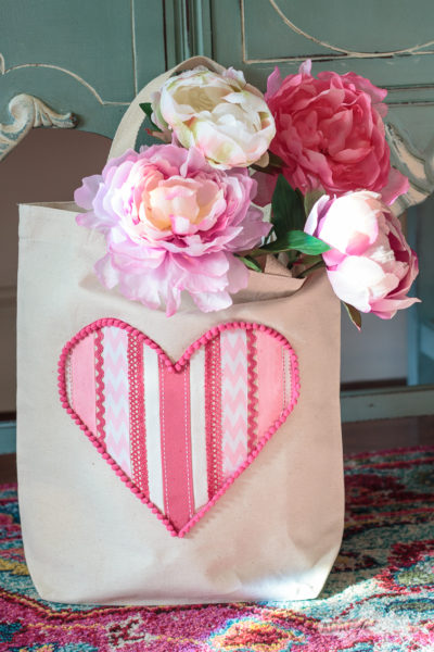 tote bag with ribbon heart and flowers