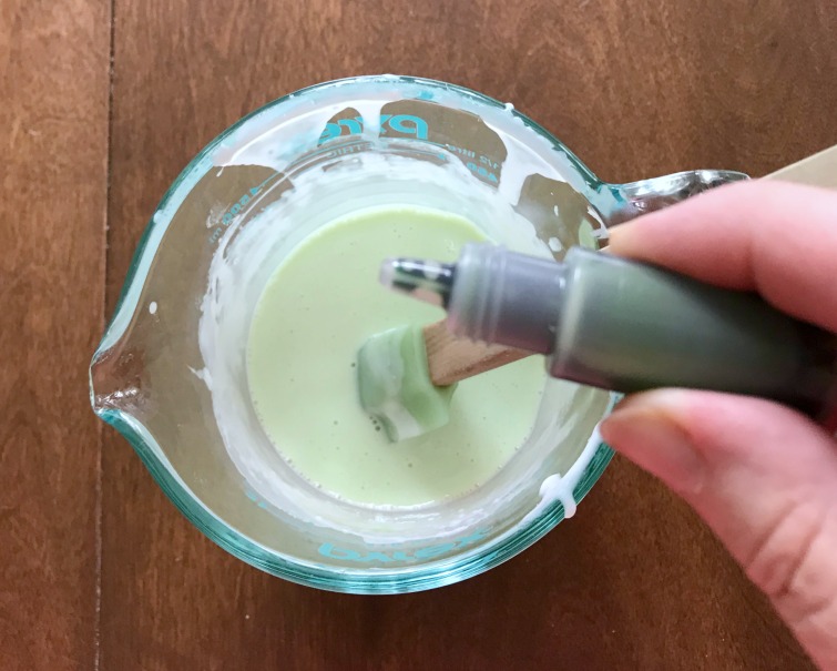Kids will go wild for this fruity-scented popsicle-shaped easy homemade soap. You can make a batch in just 10 minutes using your microwave! These popsicle soaps are great party favors or a summertime craft with kids. #kidscrafts #homemadesoap #soapmaking #popsicles #summercrafts
