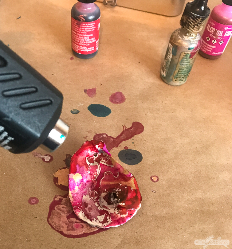 decorating an oyster shell with alcohol ink