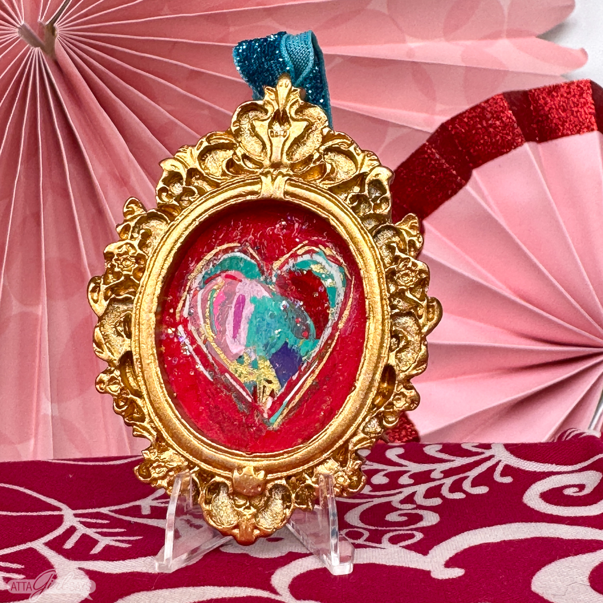 mini heart painting in oval gold  resin frame